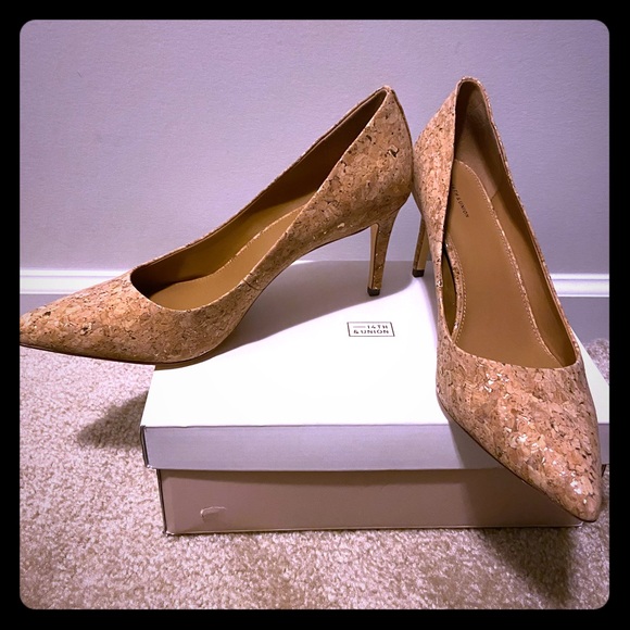 nordstrom rack black pumps